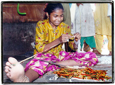 Making rakhis