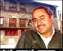 
Chamalal Razdan